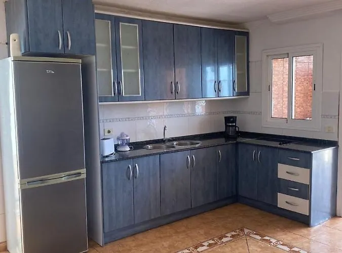 Demelza פלאיה דל קורה